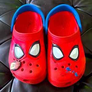 Soiderman crocs - Size 2